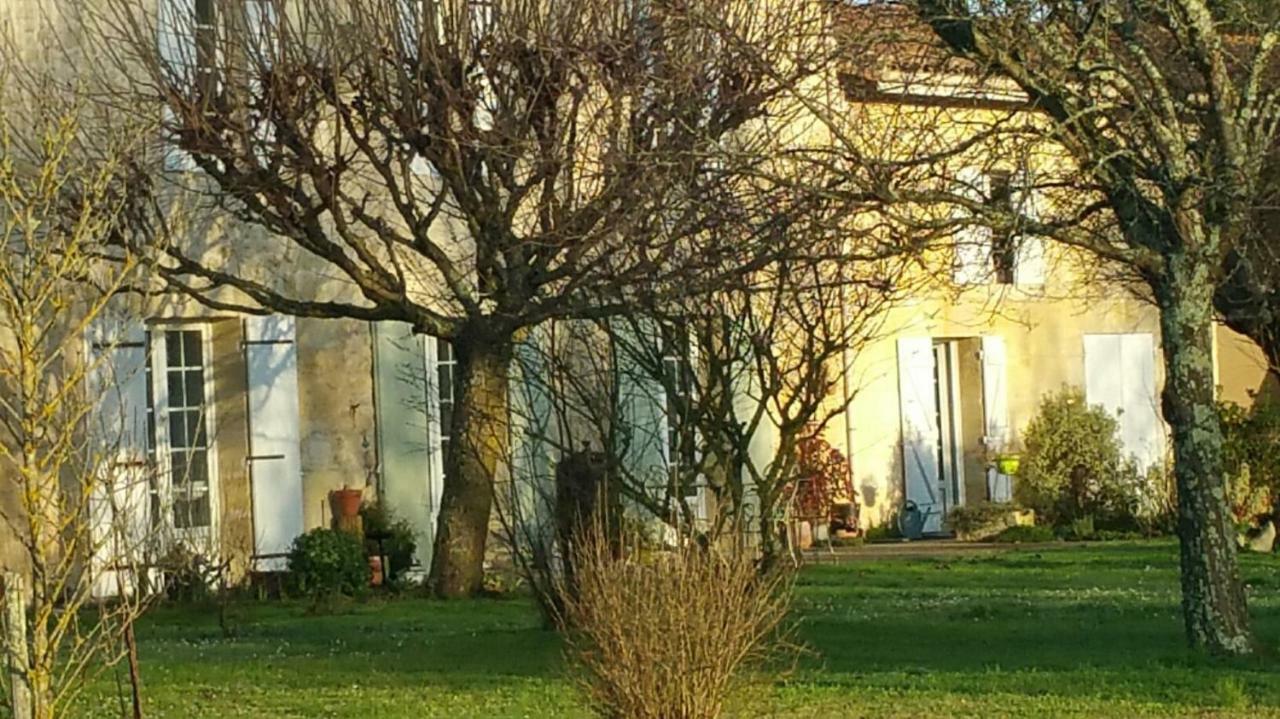 Gite Entre Bordeaux Et Saint-Emilion Génissac المظهر الخارجي الصورة